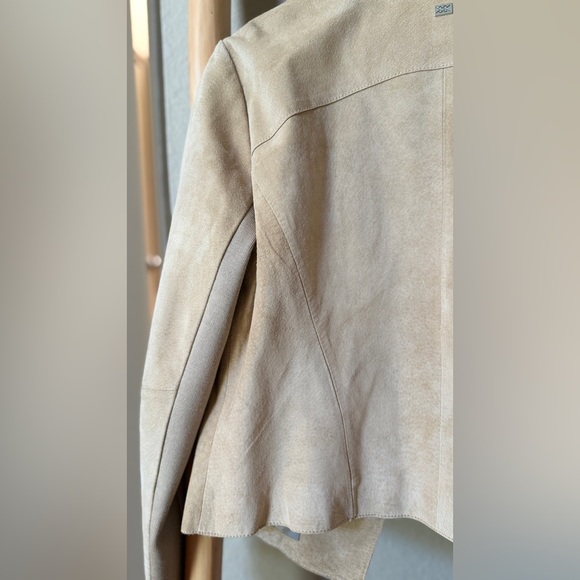 Soia & Kyo Tan Women's Blazer - Picture 12 of 15